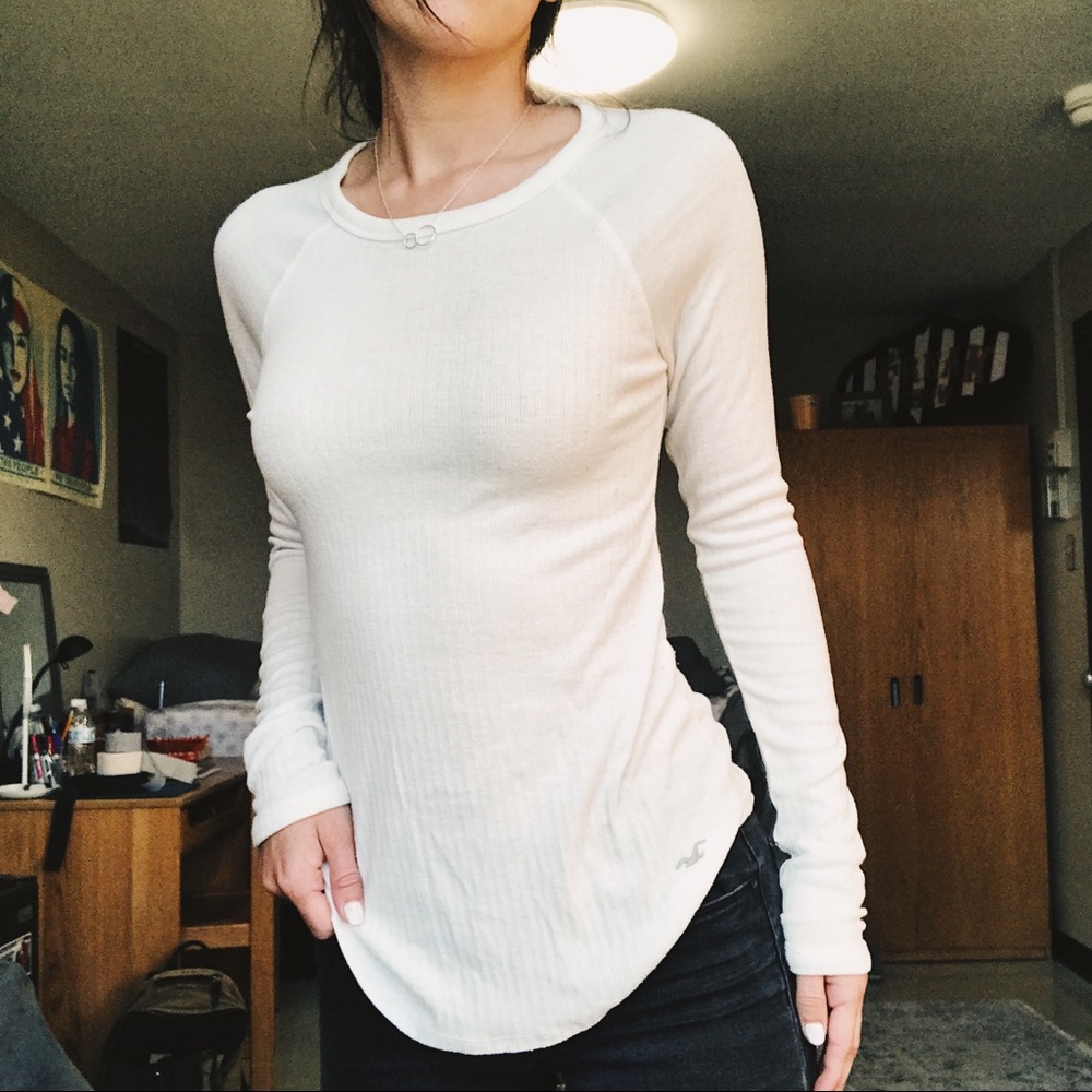 Hollister Must-Have T